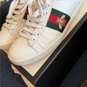 Gucci White Sneakers with Red and Green Stripe